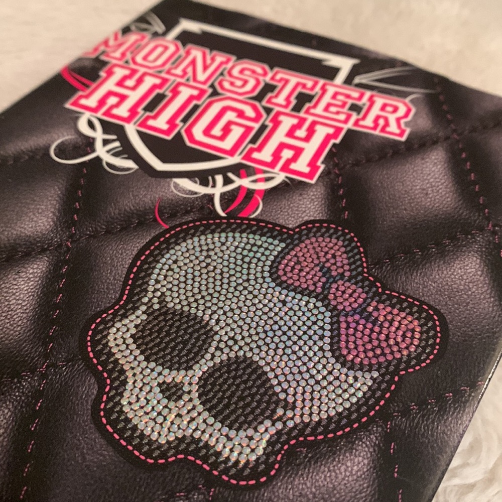 3/$24 Monster high book 1